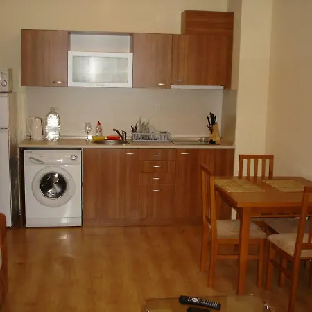 Amadeus 5 Apartment