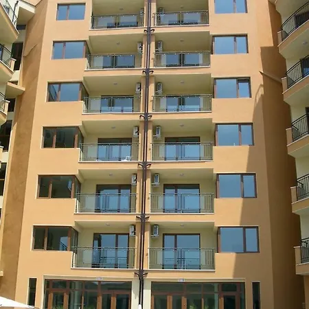 Apartment Amadeus 5 *