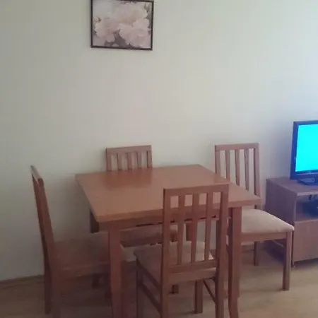 Amadeus 5 Apartman Napospart